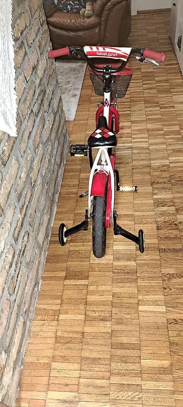 Prodajem dečiji bicikl Rover 16 inča, idealan za uzrast od oko 4 do 7 — 9