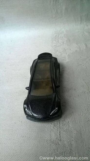 one tree hill online s prevodom: Hot Wheels Tesla S 2014,oko Malaysia,ocuvan — 2
