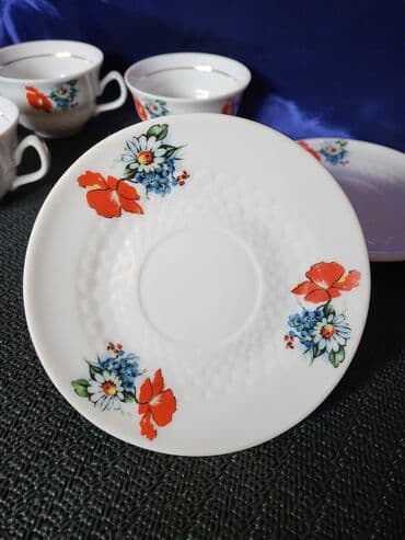 metalac solje za kafu cene: Soljice Zajecar porcelan iz 70ih. Soljice za kafu perfektne,sve na — 10