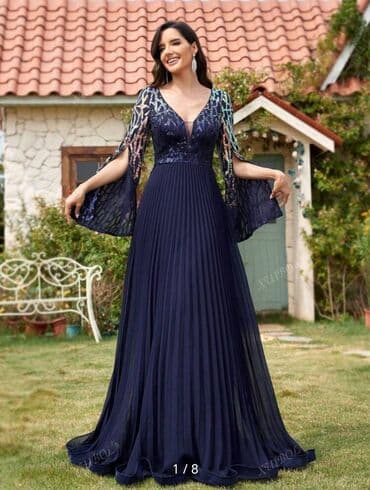 Swimsuits: Elegantna duga večernja haljina u tamnoplavoj boji. L veličina. - — 1