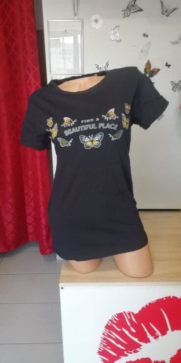 Ski suits: Zenske pamucne majice vel. S. M. L. Xl. 2xl cena 599din — 2