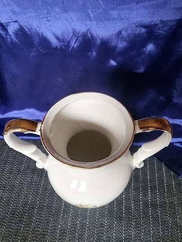 mojca trosed cena: Vaza 70te Zajecar porcelan. Vaza porcelanska perfektna,pozlata — 3