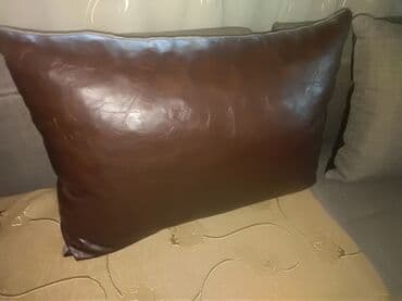 Posteljina: Jastuci 700 dinara 50x 70 — 1