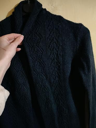 kosulja ispod haljine: Dugački ženski kardigan bez kopčanja, tamnoplave boje. - Pletena — 3