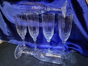 swarovski case za vino cena: Case nove za vino Luminarc Francuska 80te. Cese,sve na njima odsjaj — 1