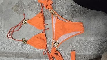 Narandžasti dvodelni kupaći kostim sa teksturom nabora potpuno nov na lalafo.rs Narandžasti dvodelni kupaći kostim sa teksturom nabora potpuno nov