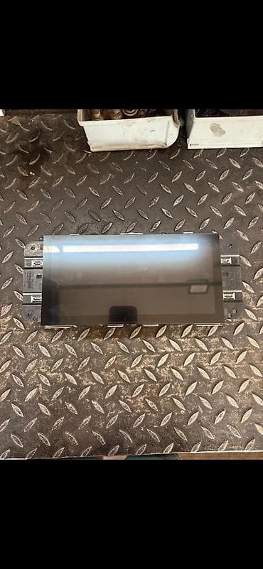 multimedia 1din: AUDI A6 C8 2020 DELOVI CENTRALNI EKRAN 4K0919605A | Audi delovi — 2