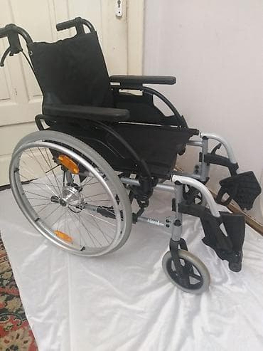 Nemacka invalidska kolica marke BREEZY, novi tip sa duplim kocnicama,u