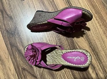 cipele najvise gracelaniz deichman a: Preslatke papuce od vestacke koze,broj 37,duzina gazista 22,5 cm,na — 4