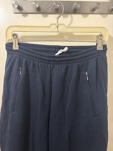 Other: Tamno plava trenerka, broj 40. Klasičan model sa elastičnim pojasom i — 3