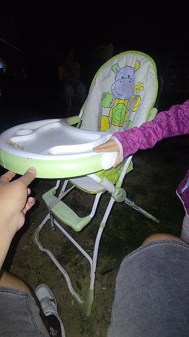 steperi za decu: Visoka stolica za hranjenje bebe/decu - Boja: zelena/bela sa printom — 1