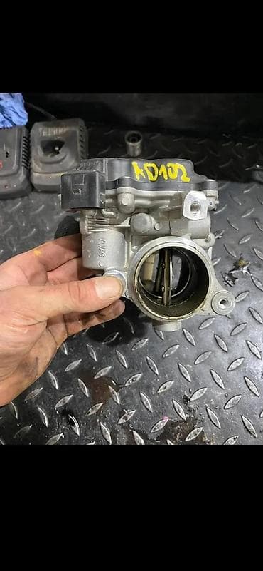 gedora za lambda sondu: VW TIGUAN 2018 KLAPNA GASA 04L128059AA 04L128063AA | Audi vw delovi — 1