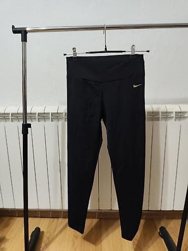 Nike ženske sportske helanke – crne - Model sa visokim pojasom za