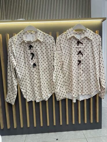 Bluze: Sml
2000💋🌀
Wi — 3