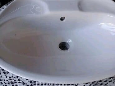 WC šolje i lavaboi: Umivaonik potpuno nov nekoriscen
