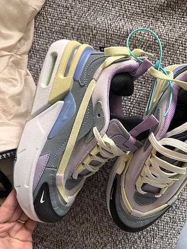 valentino patike srbija: Nove ne odgovara velicina 38 — 2