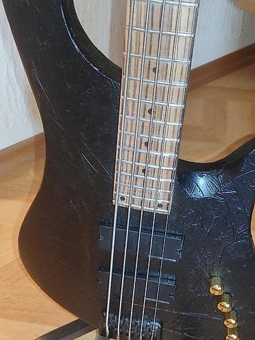 R Custom Le Fay 5-žična bas gitara – kopija - Konstrukcija: ručni
