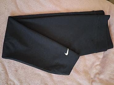 Nike ženske crne helanke – veličina XL - Klasičan crni model sa belim