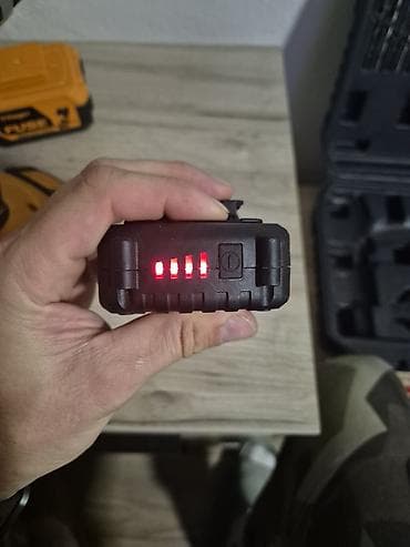 presa za brikete: Na prodaju kompletan i vrhunski očuvan akumulatorski set Villager FUSE — 3