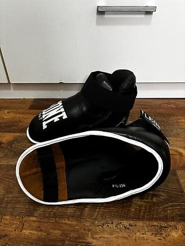 Sport i hobi: Stitnici stopala LEONE 1947 za kick boxing/karate/taekvondo S vel — 7