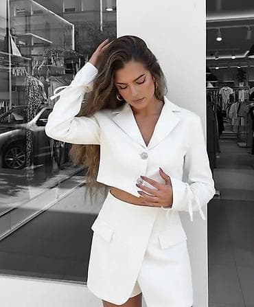 torbice za devojke: Damski komplet – kratki sako i suknja-šorts - Kroj: moderan cropped — 2