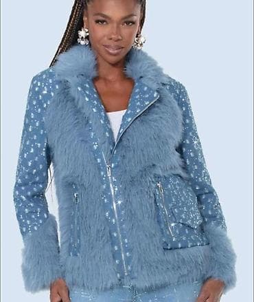 Totalnaaa rasprodajaaa
Jaknica: 3800 dinara 
S m l xl