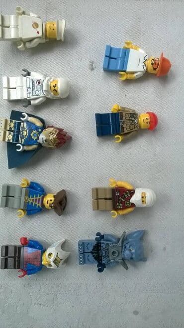 autici na daljinski: Lego i druge figurice,kompletne,cena za kom — 1