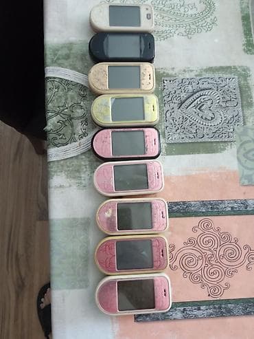 slusalice za decu bluetooth: Lot starijih mobilnih telefona – kolekcija “slide” modela sa — 3