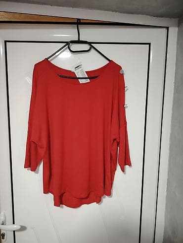 svecane bluze i tunike: Ženska majica/bluza – crvena - Model: široka, opuštenog kroja sa — 1