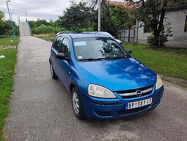 kosti i sve: Opel Corsa C 2005.g. 1,3CDTI 51kw/69KS registrovana do septembra — 1