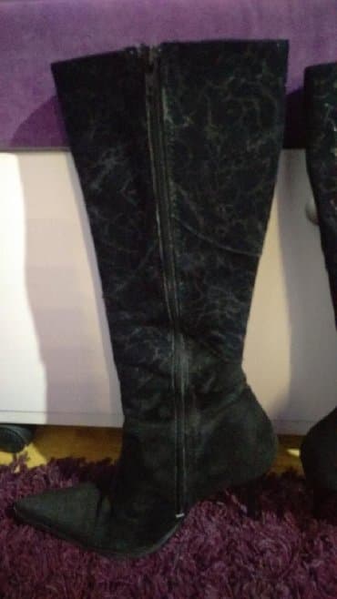 Personal Items: High boots, 36 — 15