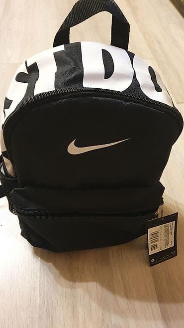 mali rančevi: Nike original mini ranac,dva puta nosen.Slova nisu popucala — 1