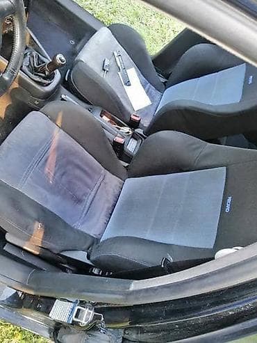 golf 4 1.9: SEDIŠTA ZA VOLKSWAGEN GOLF 4 | Recaro sedista Komplet 150e Samo — 1