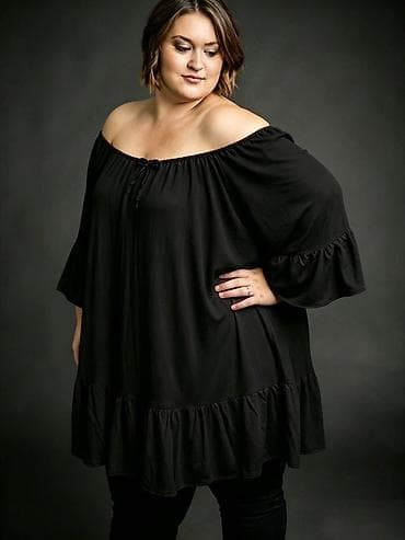 helanke za trudnice: 05. Tunika za punije
2XL 3XL 4XL 5XL
Cena : 2.400 dinara H — 5