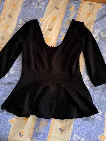 jakne sombor: Ženska modna garderoba – set - Crni bodi sa volanima: off-shoulder — 7