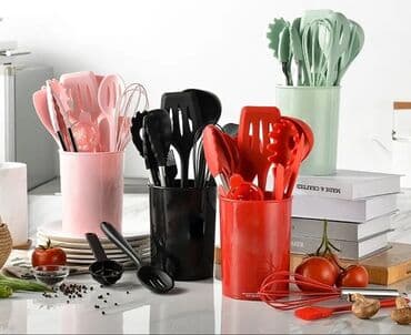 set za dekoraciju torti: Kuhinjski set
3200din — 2