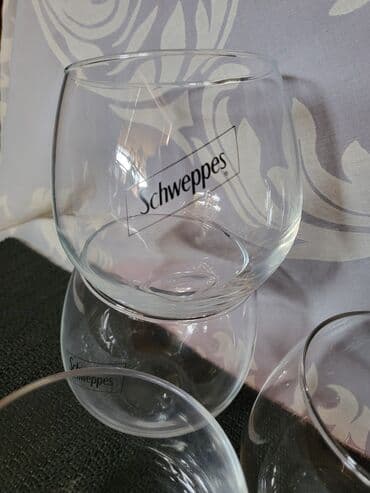 swarovski case za vino cena: Case nove za Schweppes. Nove case,sve na casama odsjaj od svetla — 4