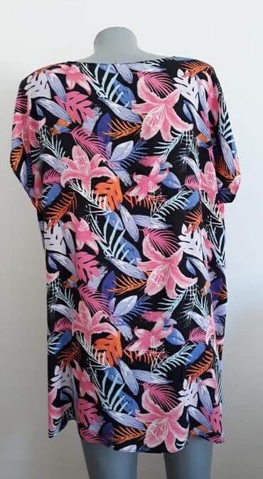 Tunika Colours 44/46 nova cena 800 viskoza sirina grudi 66 sirina — 2
