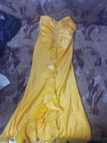 guess haljine: Žuta svečana haljina bez bretela - Elegantna duga haljina u — 1