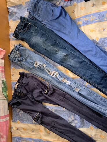 jakne sombor: Ženska modna garderoba – set - Crni bodi sa volanima: off-shoulder — 5