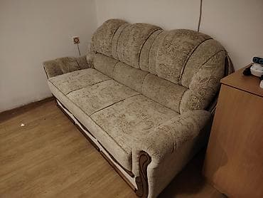 stolovi uradi sam: Trosed na razvlačenje Estecki skroz ocuvan Ima dve male rupice i jedna — 1