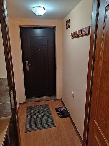 izdavanje stanova dobanovci: ​🏢 Izdajem namešten jednoiposoban stan u strogom centru Niša – kod — 3