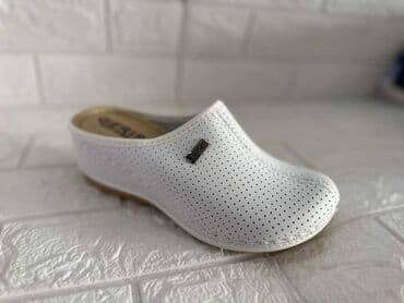 crocs zenske klompe: 36-41
1500din — 20