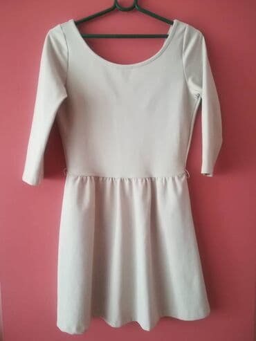 Women's Clothing: Bež haljina od rastegljivog pamuka brenda Stradivarius u M veličini — 4