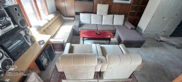 trpezarijska ugaona garnitura: Komplet soba,Trosed I Ugaona razvlačese,fotelje i sto,duborez — 2