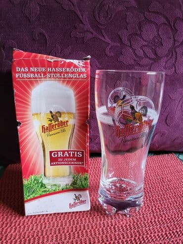 solje sa natpisom: Casa nova,vintaz Hasseroder Premium Pils sa 5 stopica — 2