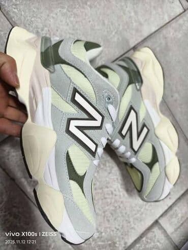 Sandale: 36 do 41 za 4000 din
pb — 3