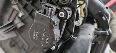 vakum za izvlačenje lima: KUCISTE VENTILACIJE MOTORIC ZA OPEL ZAFIRA ZA 2005. GOD — 2