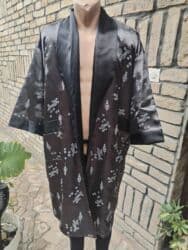 mantil legend: Muski bade mantil sa dva lica nov Duzina 112
Pazuh po 65
Ramena 60 — 5