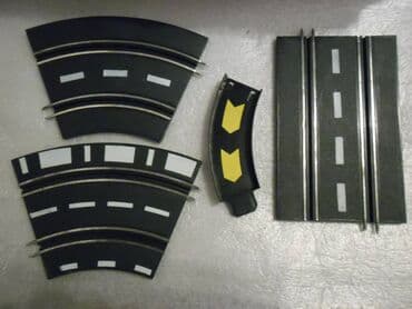 nike dynamo go: Auto pista komplet, Kina:69 krivih sina,19 pravih,3 ukrstanja,2 — 26